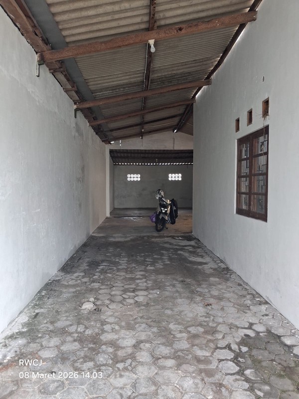 Disewakan Ruko Strategis 2 Lantai Dekat Dengan SCH, Luas & Siap Pakai, Sinduadi, Mlati, Sleman 