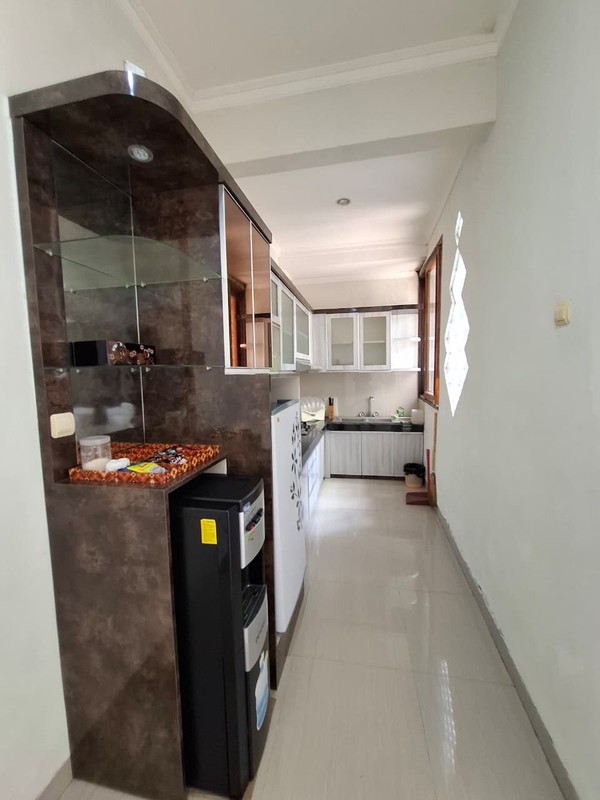 Hunian Mewah 2 Lantai Full Furnished di Dalam Perum Berada di Pusat Kota, Umbulharjo, Yogyakarta