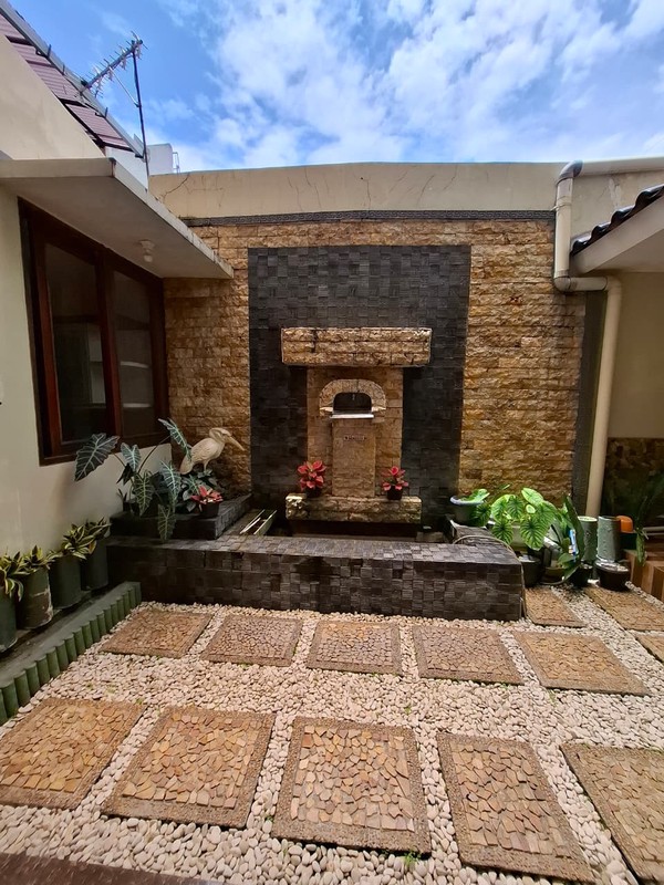 Hunian Mewah 2 Lantai Full Furnished di Dalam Perum Berada di Pusat Kota, Umbulharjo, Yogyakarta