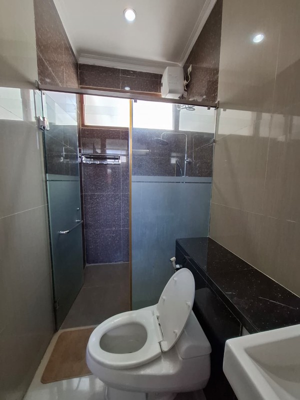 Hunian Mewah 2 Lantai Full Furnished di Dalam Perum Berada di Pusat Kota, Umbulharjo, Yogyakarta