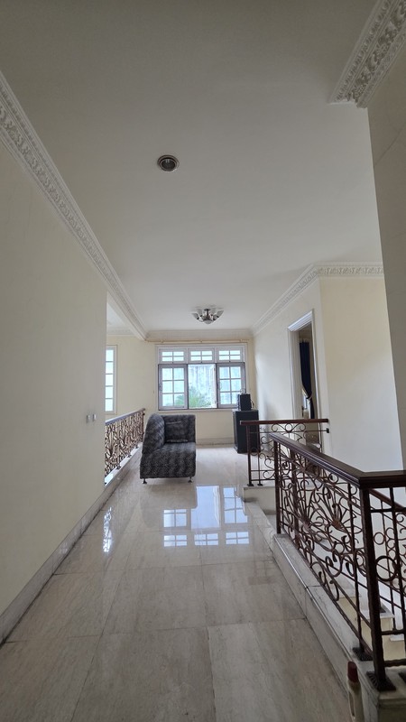 Rumah siap huni cluster exclusive di Legenda Wisata