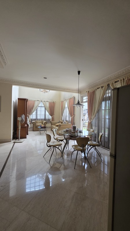 Rumah siap huni cluster exclusive di Legenda Wisata