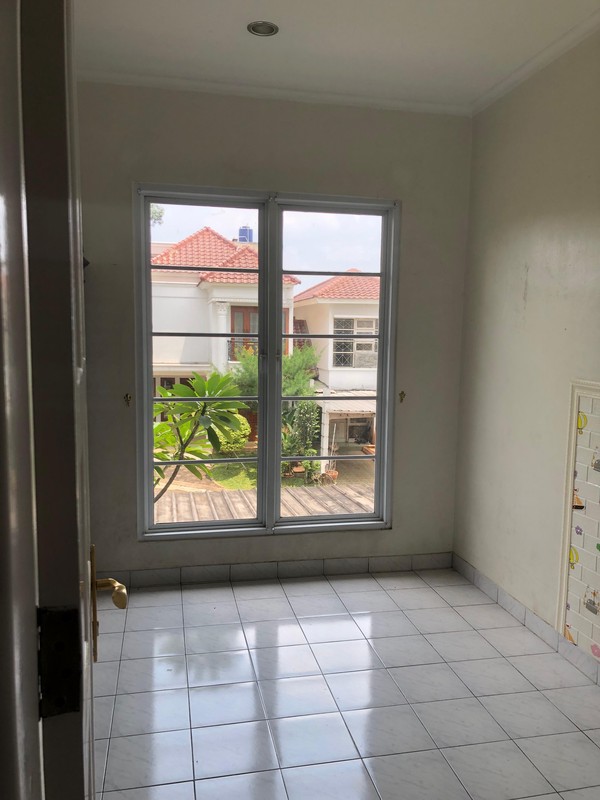 Rumah siap huni di Legenda Wisata