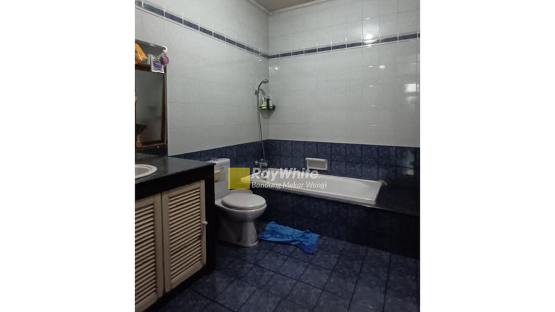 Rumah Menawan Bisa Untuk usaha 