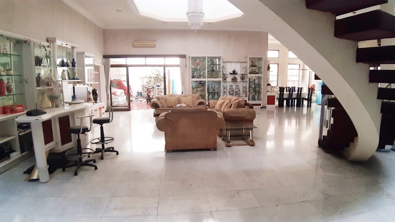 Dijual rumah Manyar kertoarjo Surabaya Timur