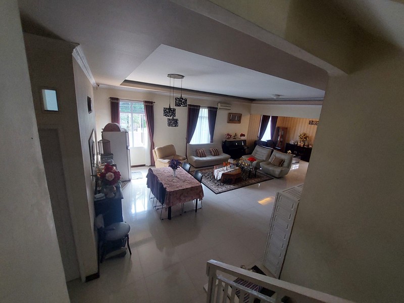 Rumah Siap Huni dengan Hunian Nyaman dan Asri @Bintaro