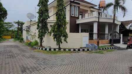 Rumah Usaha Disewakan Perumahan Wiguna Gunung Anyar Surabaya Timur 