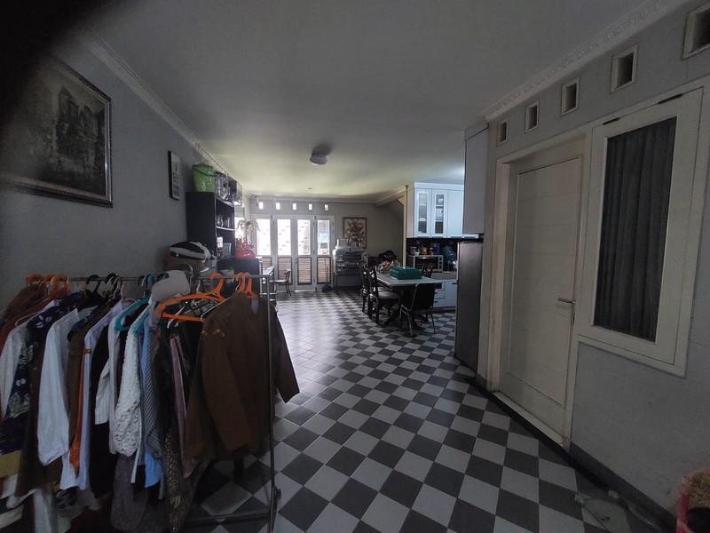 Rumah Siap Huni dengan Hunian Nyaman dan Asri @Bintaro.