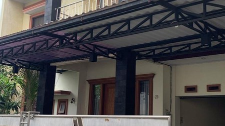 Rumah Megah 3 Lantai di Perum Hunian Eksklusif di Kasihan, Bantul