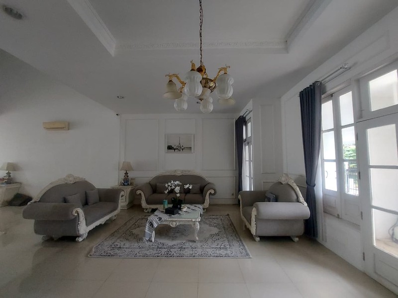Disewakan Rumah Nyaman dan Aman di Vila Cinere Mas.