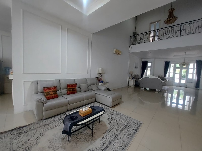 Disewakan Rumah Nyaman dan Aman di Vila Cinere Mas.