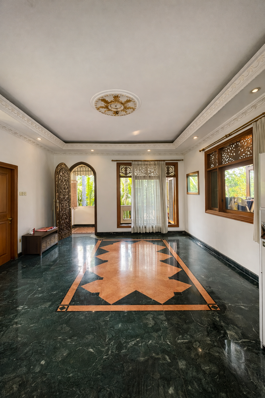 Rumah Hunian Luas & Strategis di Tanjung Barat Jakarta Selatan