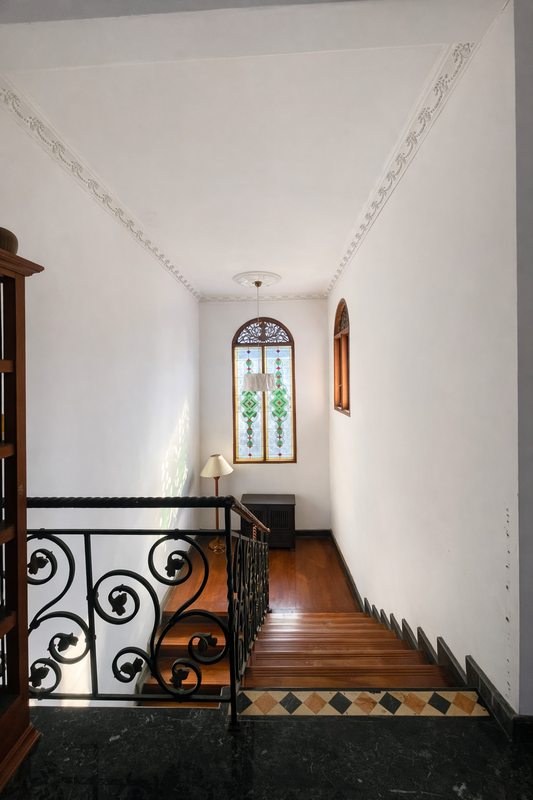 Rumah Hunian Luas & Strategis di Tanjung Barat Jakarta Selatan