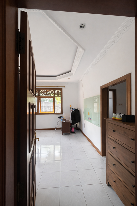 Rumah Hunian Luas & Strategis di Tanjung Barat Jakarta Selatan