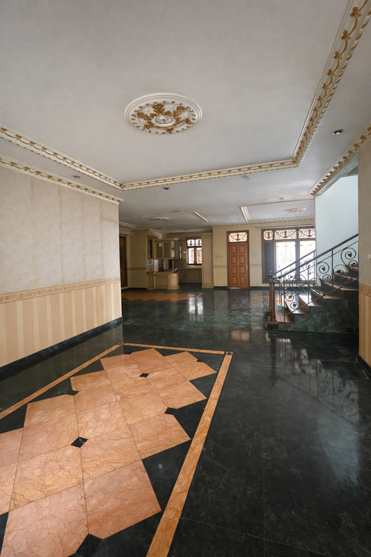 Rumah Hunian Luas & Strategis di Tanjung Barat Jakarta Selatan