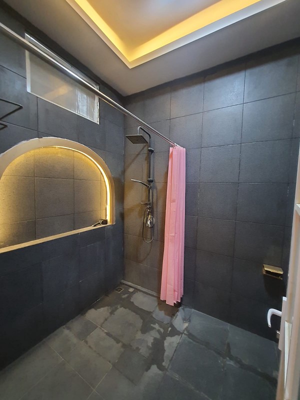 Jual Rumah 2 Lantai Taman Puspa Raya Citraland Surabaya Barat