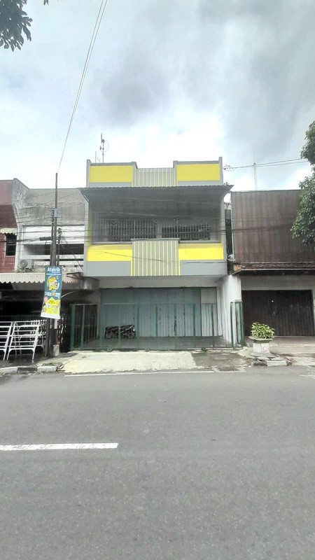 Ruko Disewakan di Jalan Magelang - Lokasi Ramai & Strategis untuk Usaha