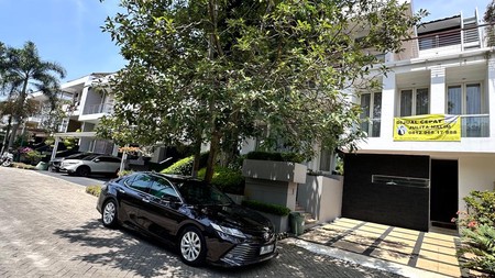 Dijual Rumah 2 Lantai+ Basement Rancamaya , Bogor