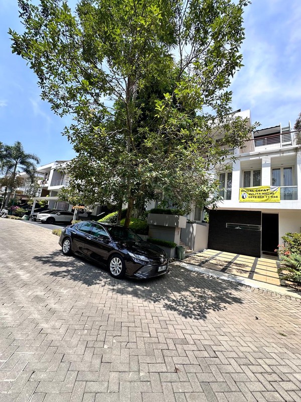 Dijual Rumah 2 Lantai+ Basement Rancamaya , Bogor