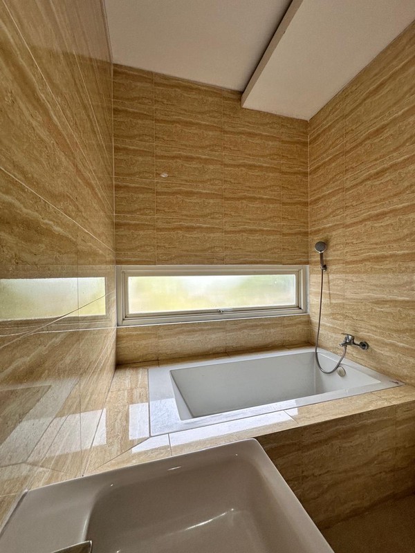 Dijual Rumah 2 Lantai+ Basement Rancamaya , Bogor