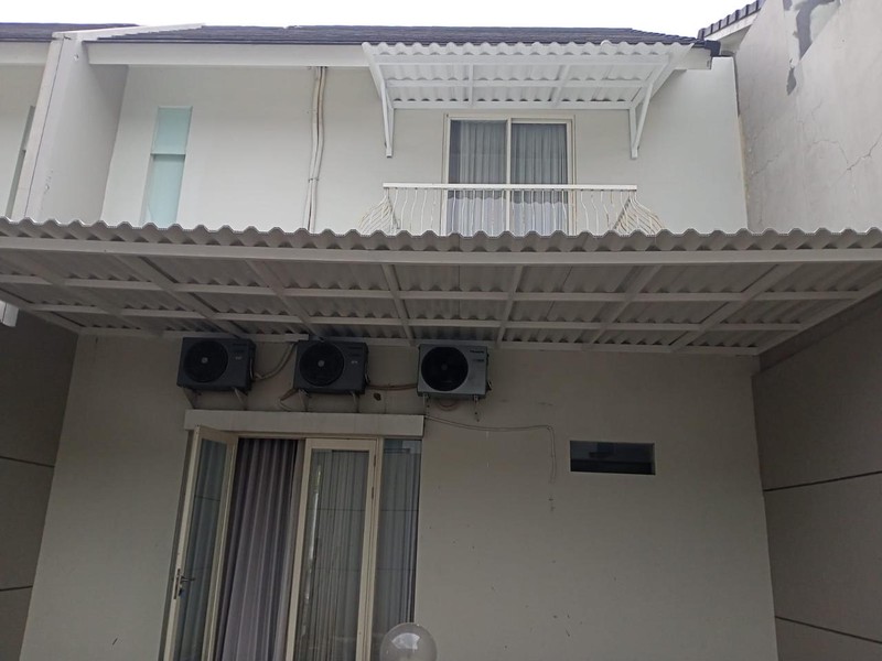 Jual Rumah Cantik 2Lantai Grand Harvest Surabaya Barat