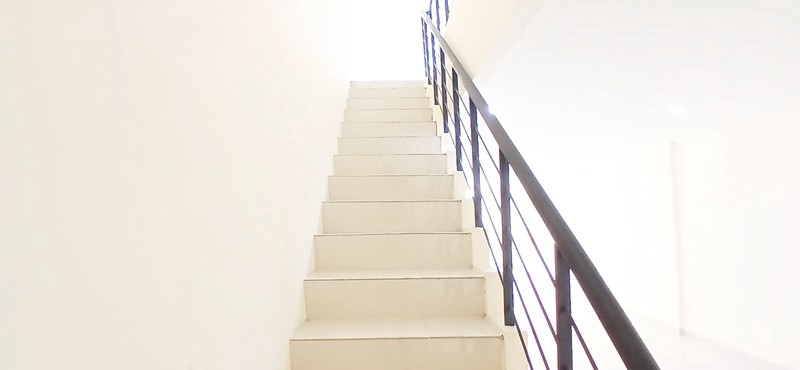 min. 1 th ruko strategis siap huni golden boulevard blok s bsd city serpong tangerang banten