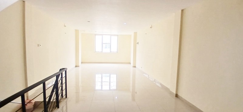 min. 1 th ruko strategis siap huni golden boulevard blok s bsd city serpong tangerang banten