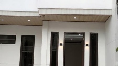 RUMAH SIAP HUNI AKSES 2 MOBIL DI GRAHA RAYA, TANGERANG SELATAN