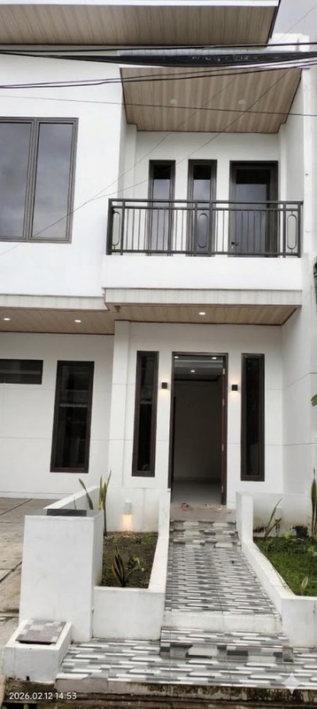 RUMAH SIAP HUNI AKSES 2 MOBIL DI GRAHA RAYA, TANGERANG SELATAN