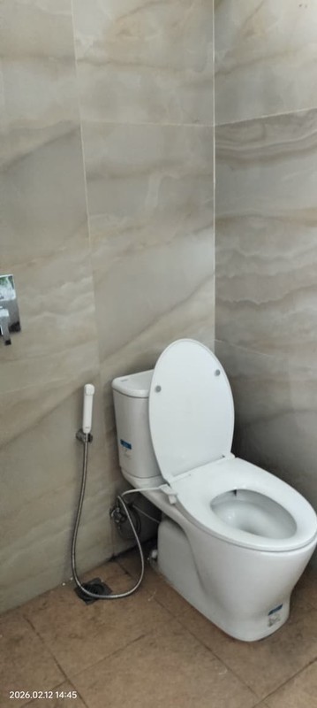 RUMAH SIAP HUNI AKSES 2 MOBIL DI GRAHA RAYA, TANGERANG SELATAN