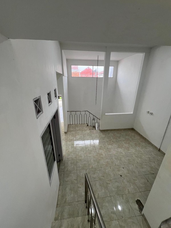 Di jual rumah baru di renovasi di Perum Beji Permai Tanah Baru Depok 