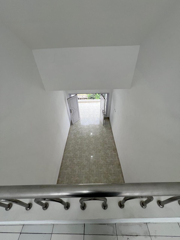 Di jual rumah baru di renovasi di Perum Beji Permai Tanah Baru Depok 