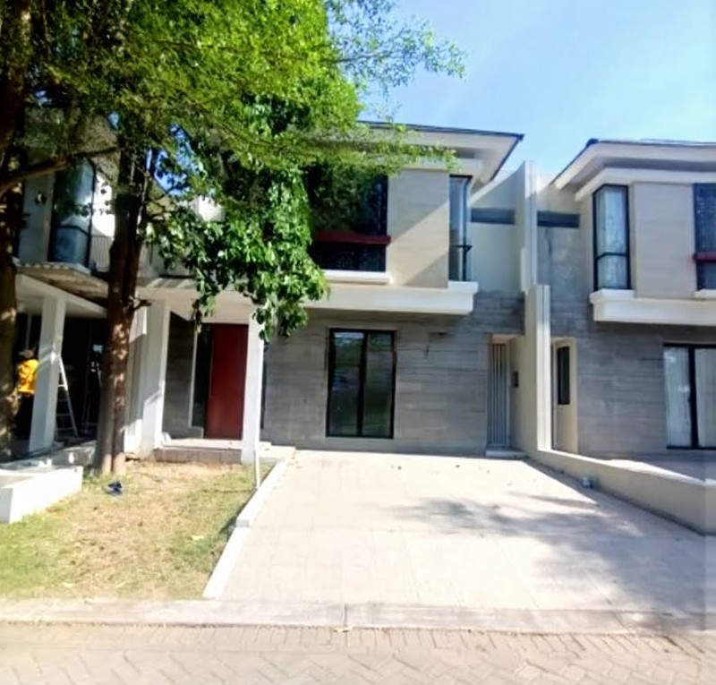 Jual Rumah 2 Lantai Northwest Lake Citraland Surabaya Barat