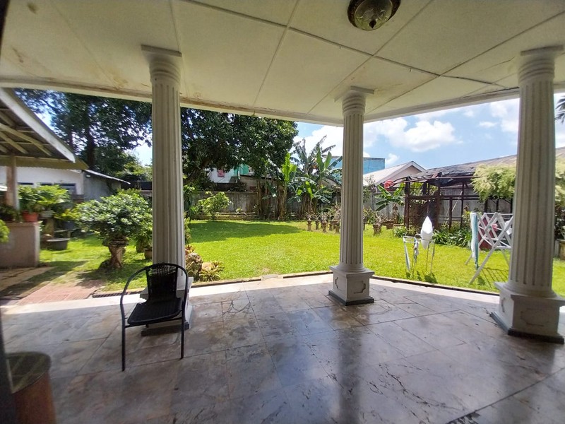 Rumah Lahan Luas Lokasi Premium di Pejaten Barat Harga NJOP