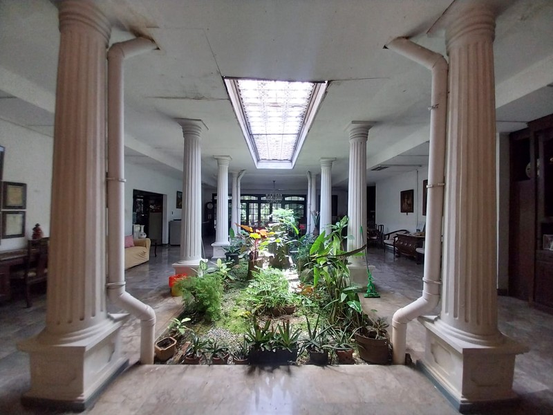 Rumah Lahan Luas Lokasi Premium di Pejaten Barat Harga NJOP