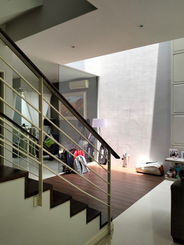 Jual Rumah 2 Lantai Graha Famili Surabaya Barat