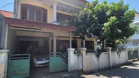 Dijual rumah 2 lantai terawat dan siap huni di Jl Kemuning 1, Pejaten Timur, Pasar Minggu Jakarta selatan