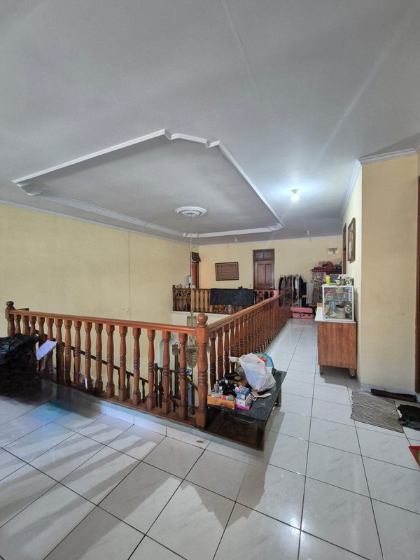 Dijual rumah 2 lantai terawat dan siap huni di Jl Kemuning 1, Pejaten Timur, Pasar Minggu Jakarta selatan