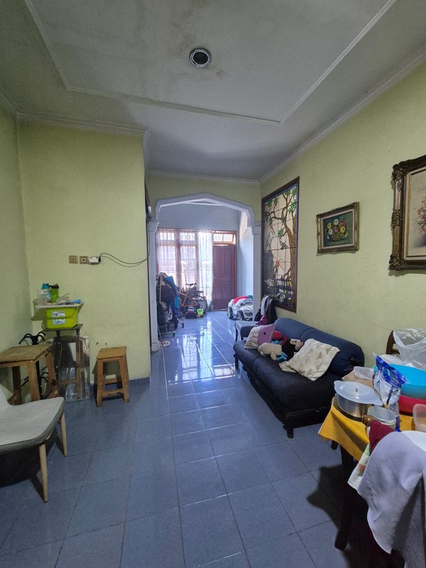 Dijual rumah 2 lantai terawat dan siap huni di Jl Kemuning 1, Pejaten Timur, Pasar Minggu Jakarta selatan