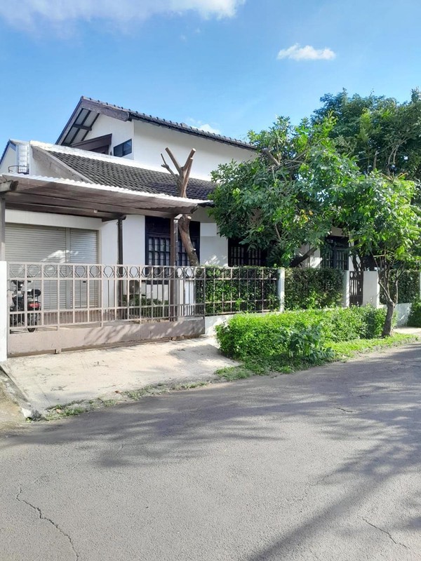 Rumah Bagus 2 Lantai, Lokasi Strategis di Bintaro Sektor 2