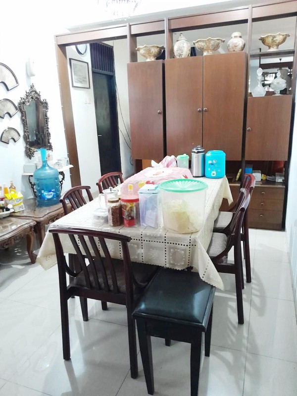 Rumah Bagus 2 Lantai, Lokasi Strategis di Bintaro Sektor 2