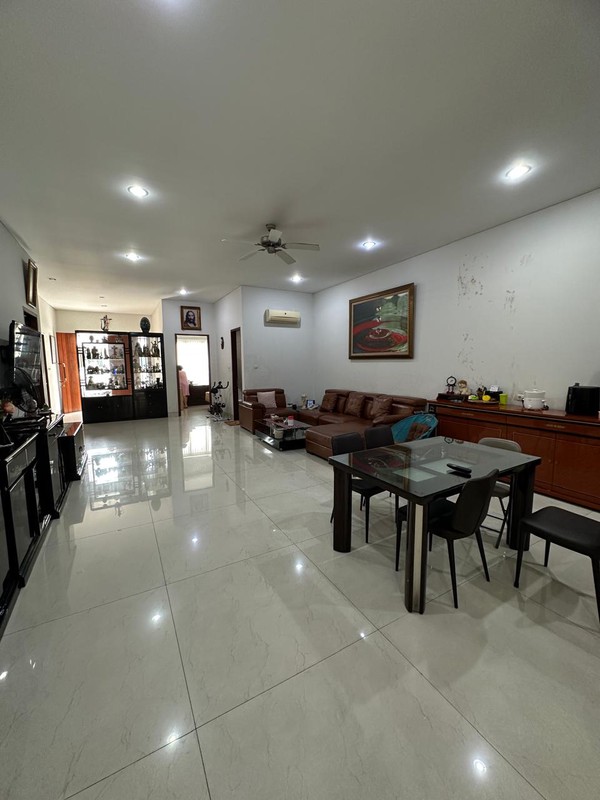 DIJUAL RUMAH PLUIT PUTRI