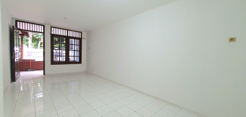 Rumah Sewa Rapi Siap Huni di Pelepah Hijau, Gading Pandawa, Kelapa Gading