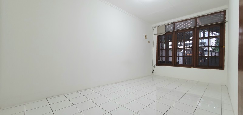 Rumah Sewa Rapi Siap Huni di Pelepah Hijau, Gading Pandawa, Kelapa Gading