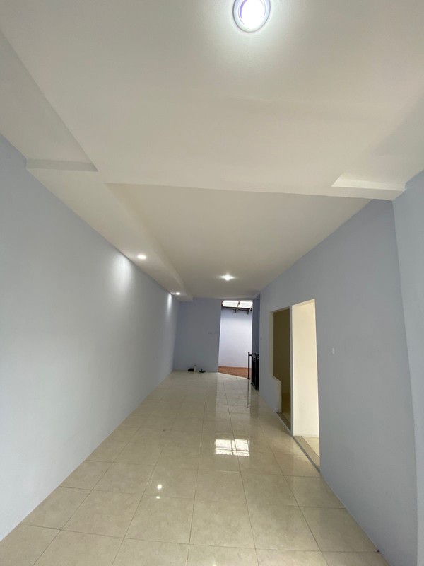 Rumah 2 Lantai SHM Bumi Wonorejo Asri Surabaya Full Bangunan