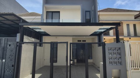Rumah 2 Lantai SHM Gunung Anyar Surabaya Timur