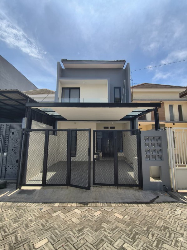 Rumah 2 Lantai SHM Gunung Anyar Surabaya Timur
