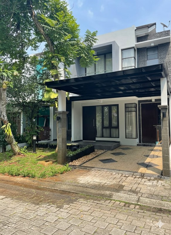 RUMAH DI FORESTA BSD, SANGAT BAGUS, SIAP HUNI