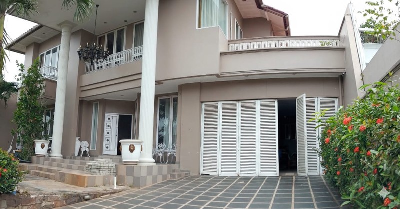 RUMAH BAGUS & LUAS DI PURI CINERE, CINERE DEPOK - DIJUAL CEPAT 