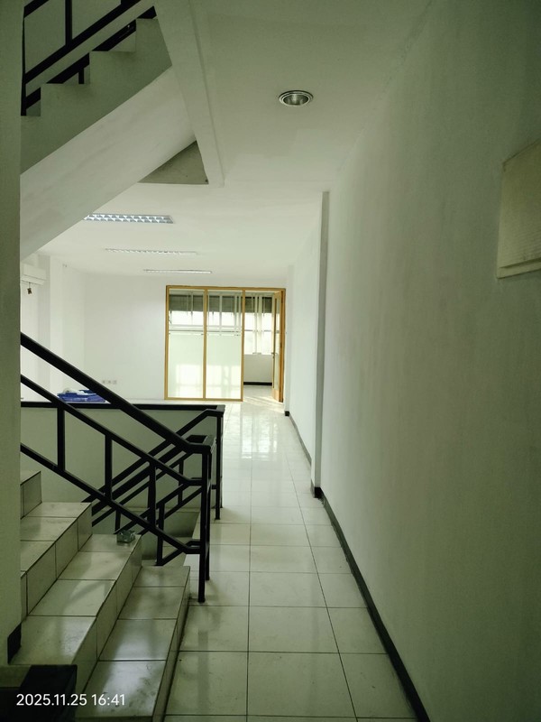 Ruko 4 Lantai Siap Huni, Lokasi Strategis Komersial Ramai Usaha, Di Jl. Raya Pasar Minggu, Pancoran Dekat Tol MT Haryono